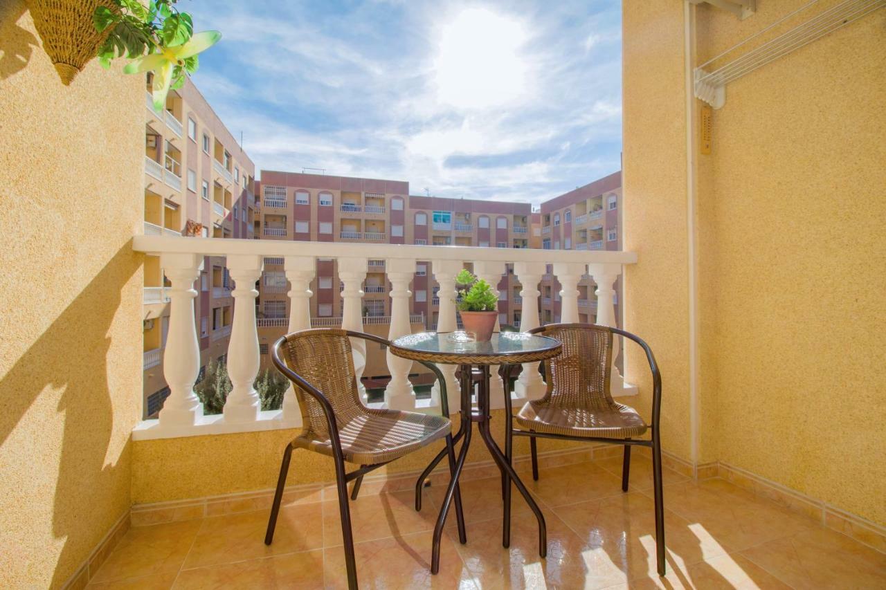 San Julian Apartamento Torrevieja Dış mekan fotoğraf